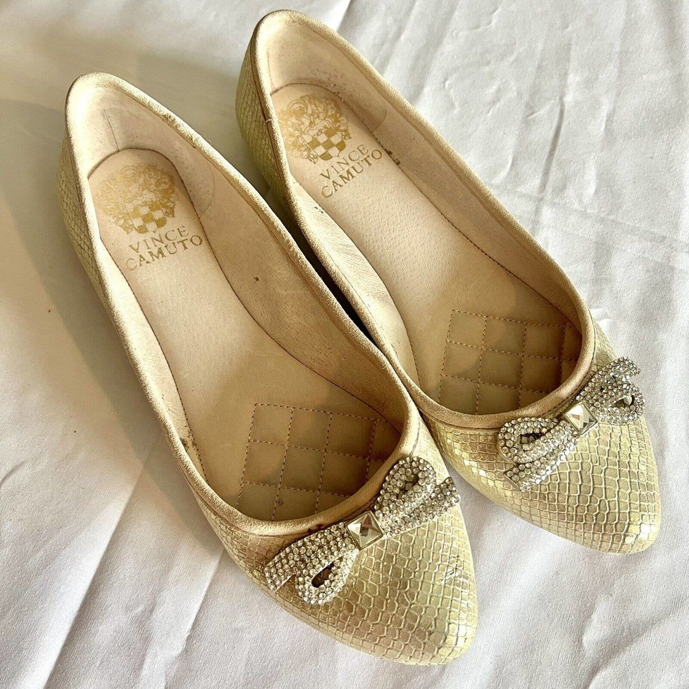 Vince Camuto Size 6 Ballet Flat Beige Tan Gold Embossed Leather Textured Shoes